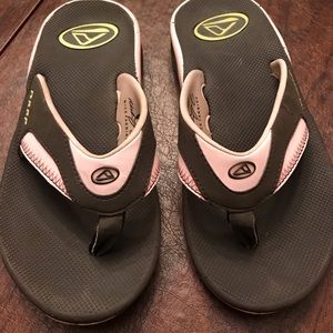 Reef flip flops. Bottle opener on bottom. Size 6